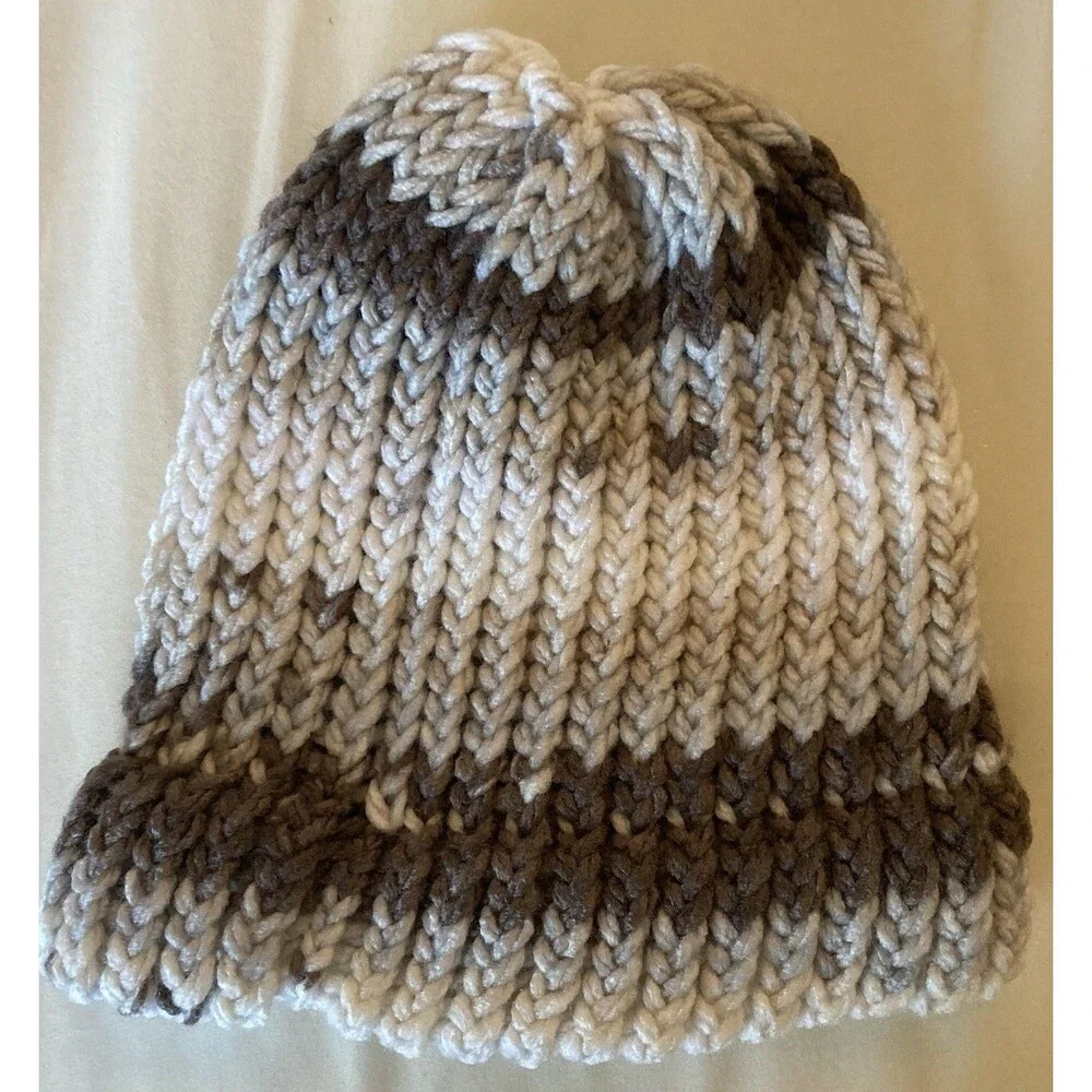 HANDMADE kids multicolored knit beanie hat and scarf set